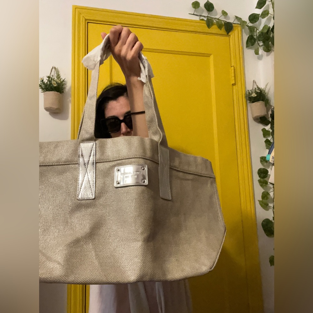 Michael Kors Tote Bag 🤎💛